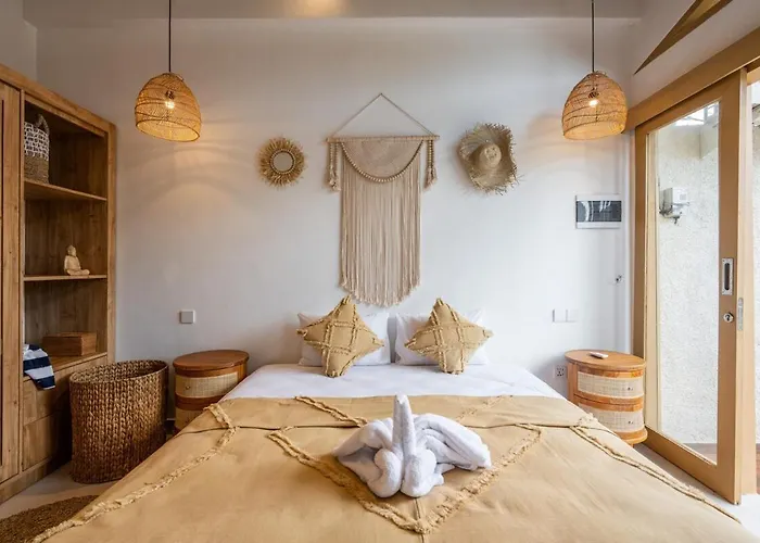 Louisa - 2br Private Pool In Kerobokan